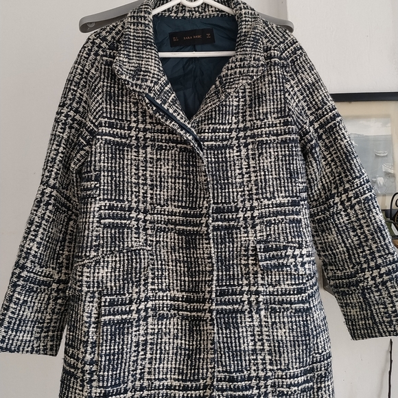 Zara Coat - Picture 4 of 10
